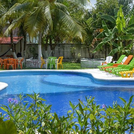 Amigos Hostel Косумель Экстерьер фото