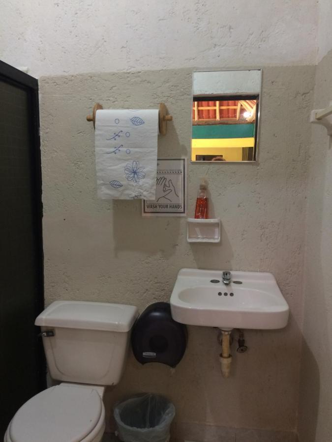 Amigos Hostel Косумель Экстерьер фото