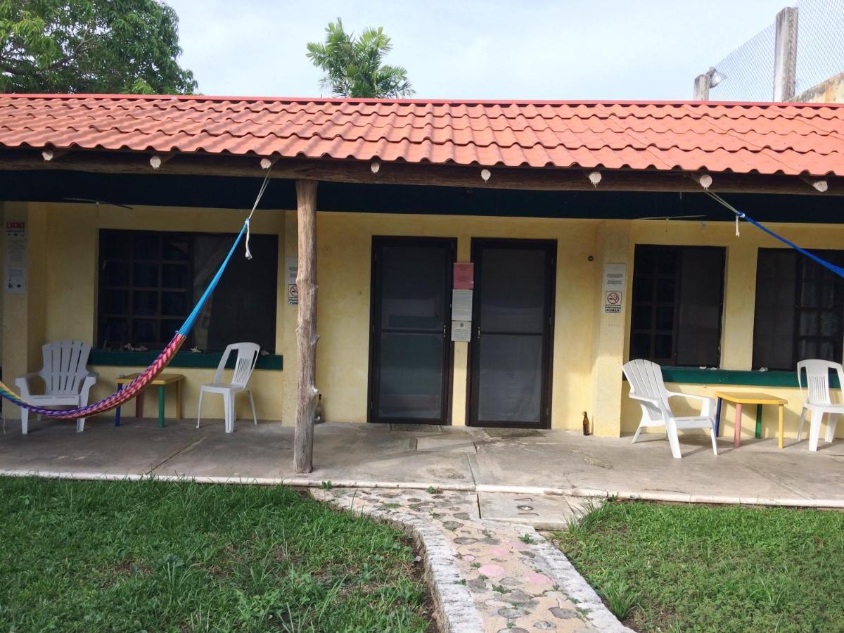 Amigos Hostel Косумель Экстерьер фото