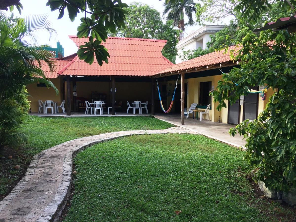 Amigos Hostel Косумель Экстерьер фото