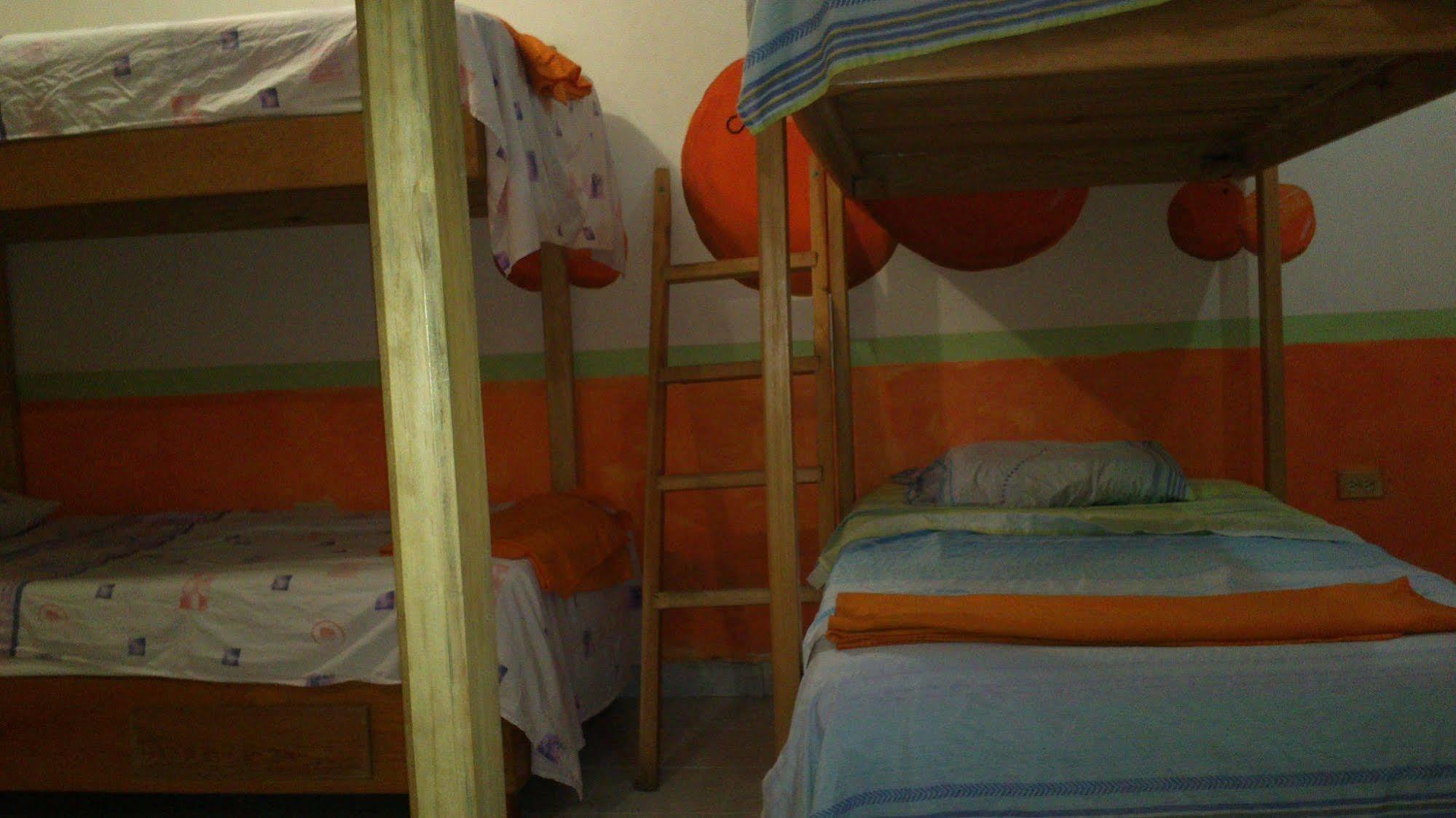Amigos Hostel Косумель Экстерьер фото