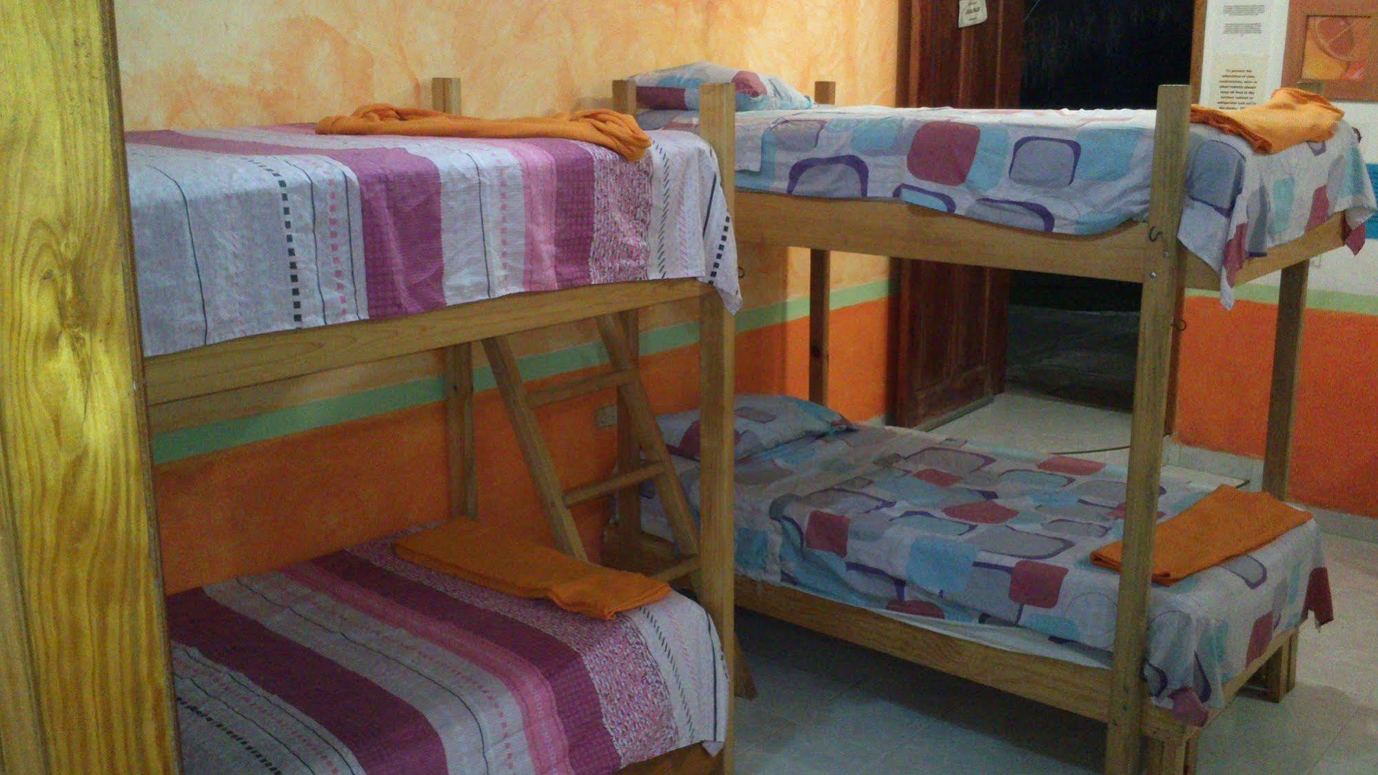 Amigos Hostel Косумель Экстерьер фото