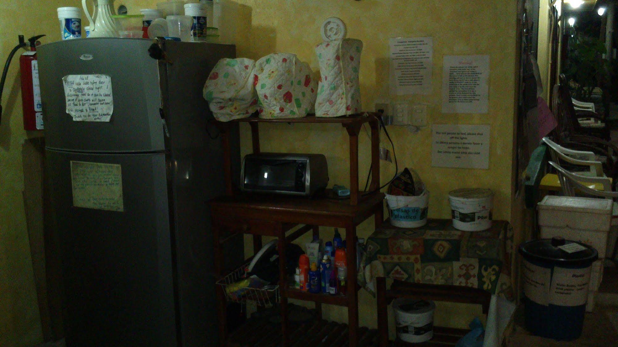 Amigos Hostel Косумель Экстерьер фото
